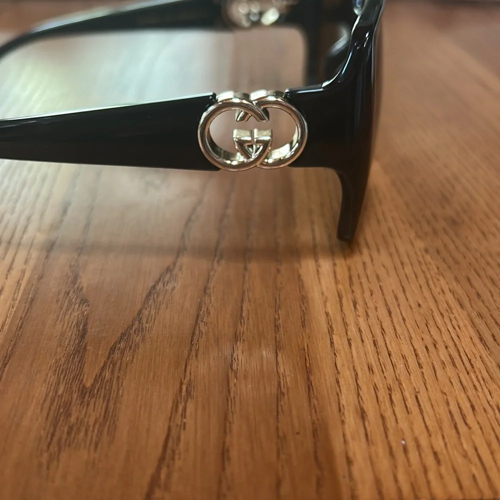 NEW Oversized Gucci Black Sunglasses - Picture 6 of 10
